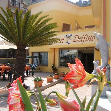Hotel Delfino Laigueglia Exterior photo