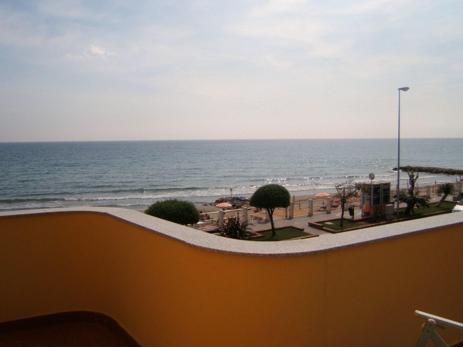 Hotel Delfino Laigueglia Exterior photo