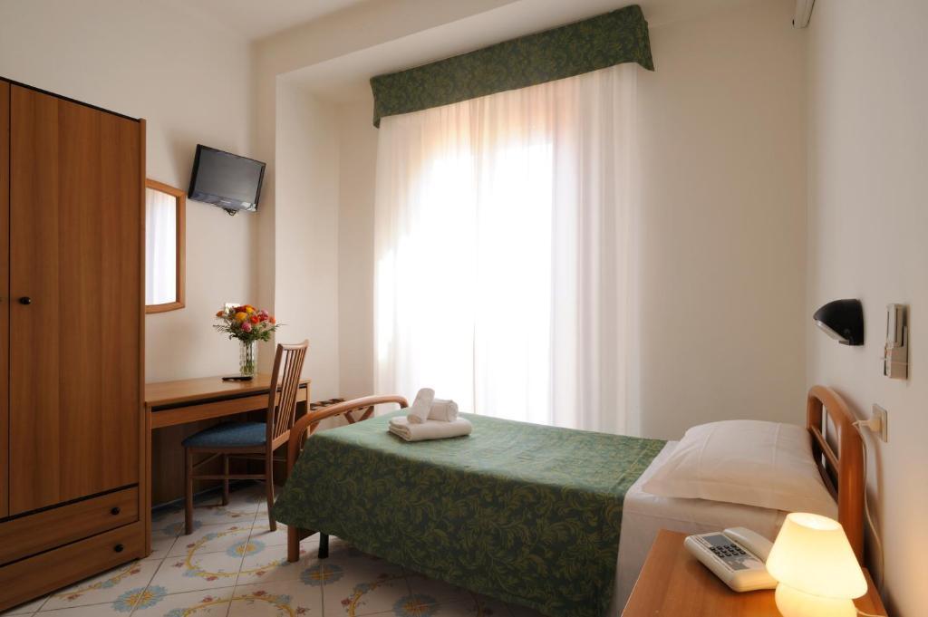 Hotel Delfino Laigueglia Room photo